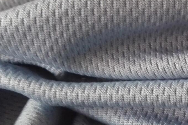 探索T恤衫定做廠家的魅力：品質(zhì)、創(chuàng)意與服務(wù)的完美融合